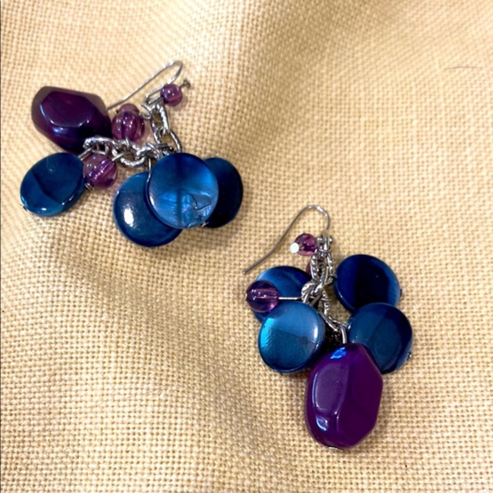 Jazzy pierced earrings. Purple. Lavender. Slate. Blue black. NEW.